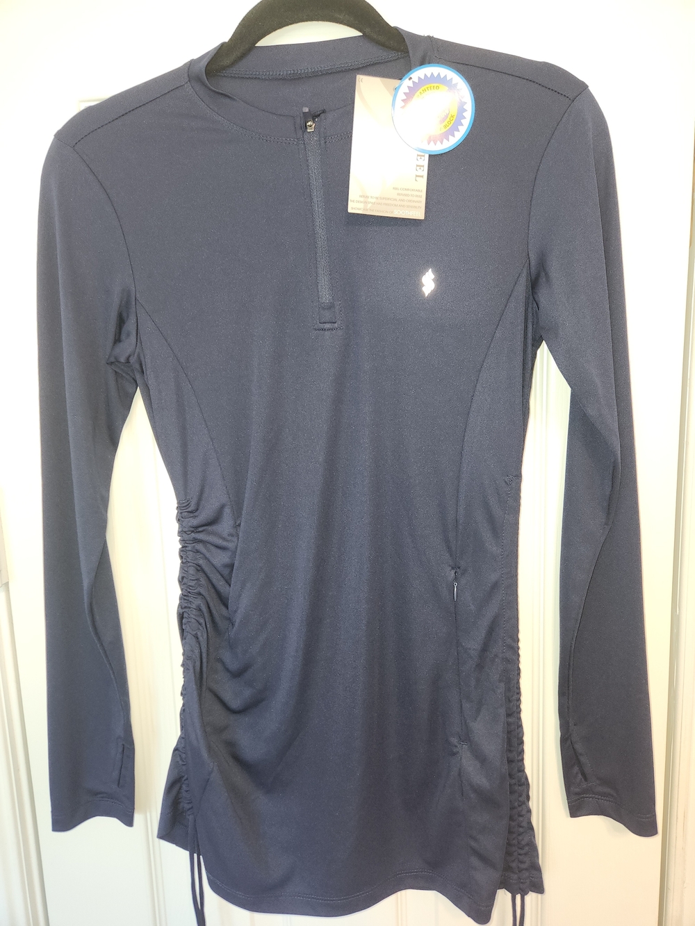 Soothfeel Womens XS NWT Navy UPF 50+ Long Sleeve Sun Shirt Quarter Zip Rashguard